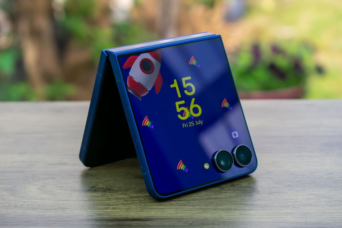 بررسی Samsung Galaxy Z Flip 7